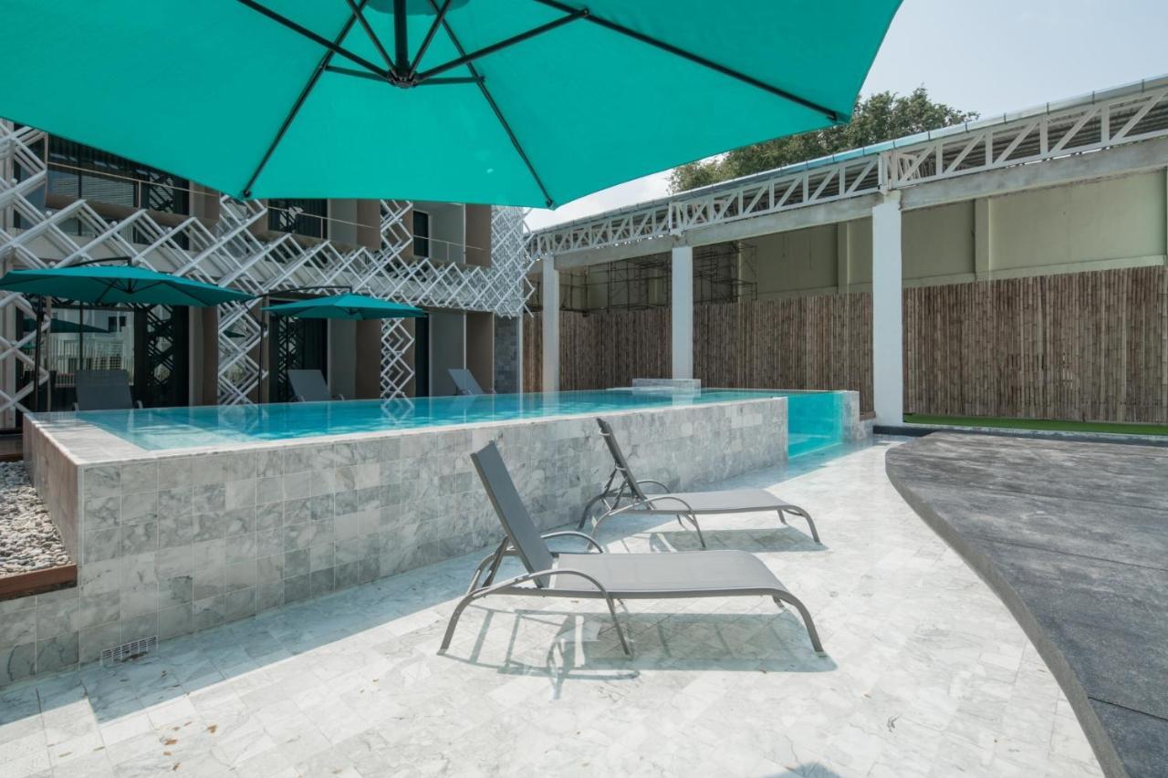 Yanud Residence Phuket Екстериор снимка