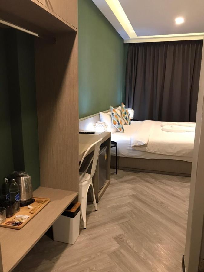 Yanud Residence Phuket Екстериор снимка